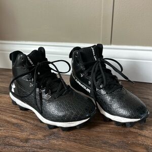 Under Armour Hammer Kid’s Football Cleats Size 1Y